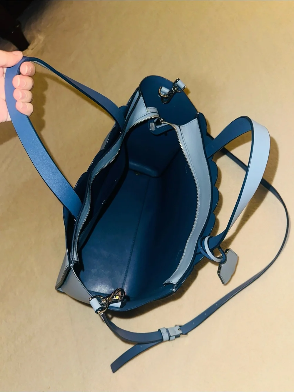 kate spade light blue scallop-edge tote with detachable strap